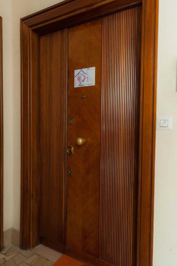 M&M House Apartment Rome Exterior photo